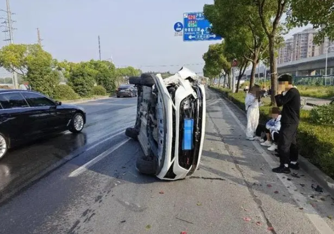 隔夜酒12小时能消除酒驾吗？事发上海松江：酒是昨晚喝的，车是今早翻的